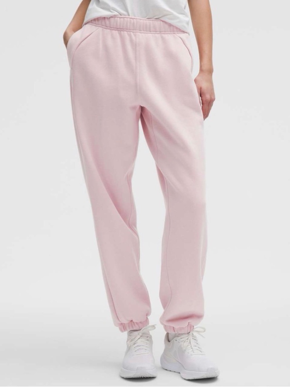 Lululemon Scuba Mid-Rise Oversized Jogger *Regular
Pink Haze